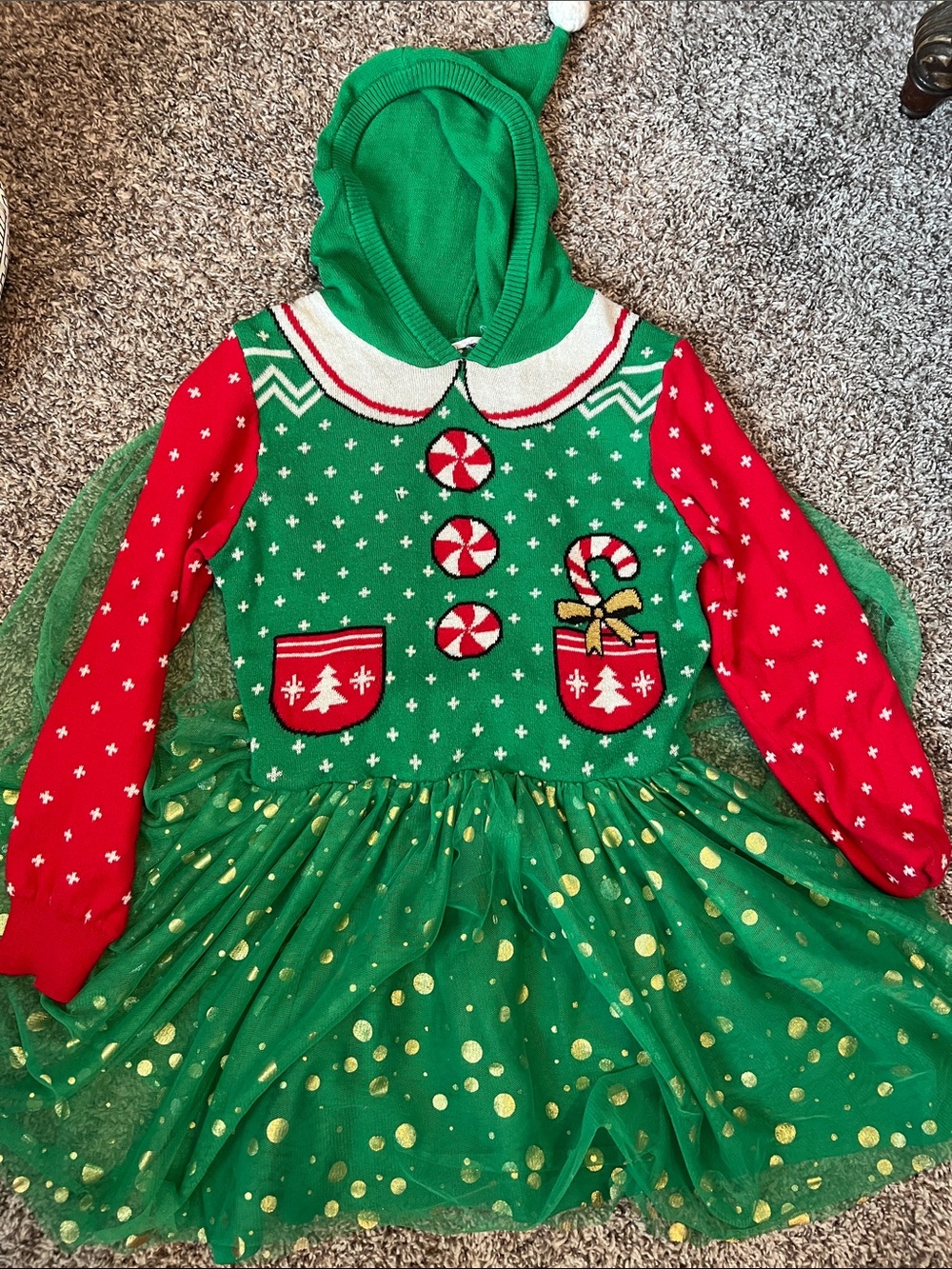 Girls Size 8 Christmas Hooded Sweater Dreas